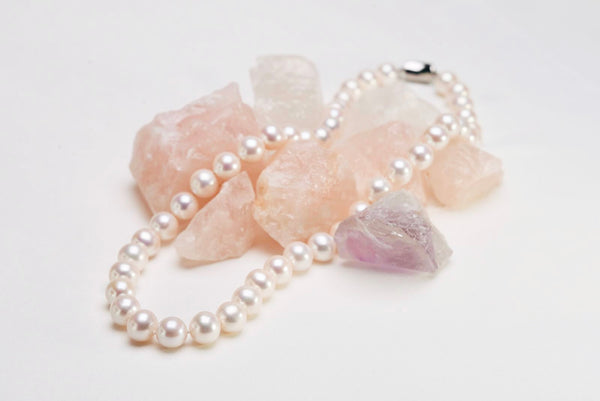 Classic Necklace: 8-9mm AAAA Gem-quality freshwater pearls